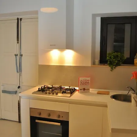 Apartment Mega House Catania