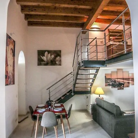 Apartment Mega House *