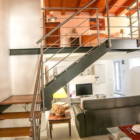 Apartment Mega House Catania
