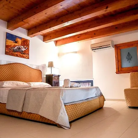 Mega House Apartment